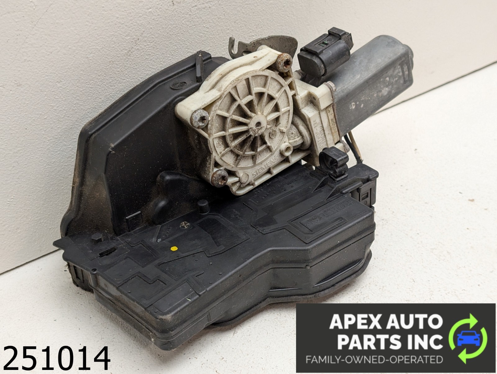 OEM 2002-2005 BMW 745Li LEFT DOOR LOCK LATCH CATCH MOTOR SOFT CLOSE