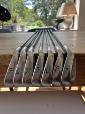 Ladies Right-Handed Titleist La Femme Iron Set