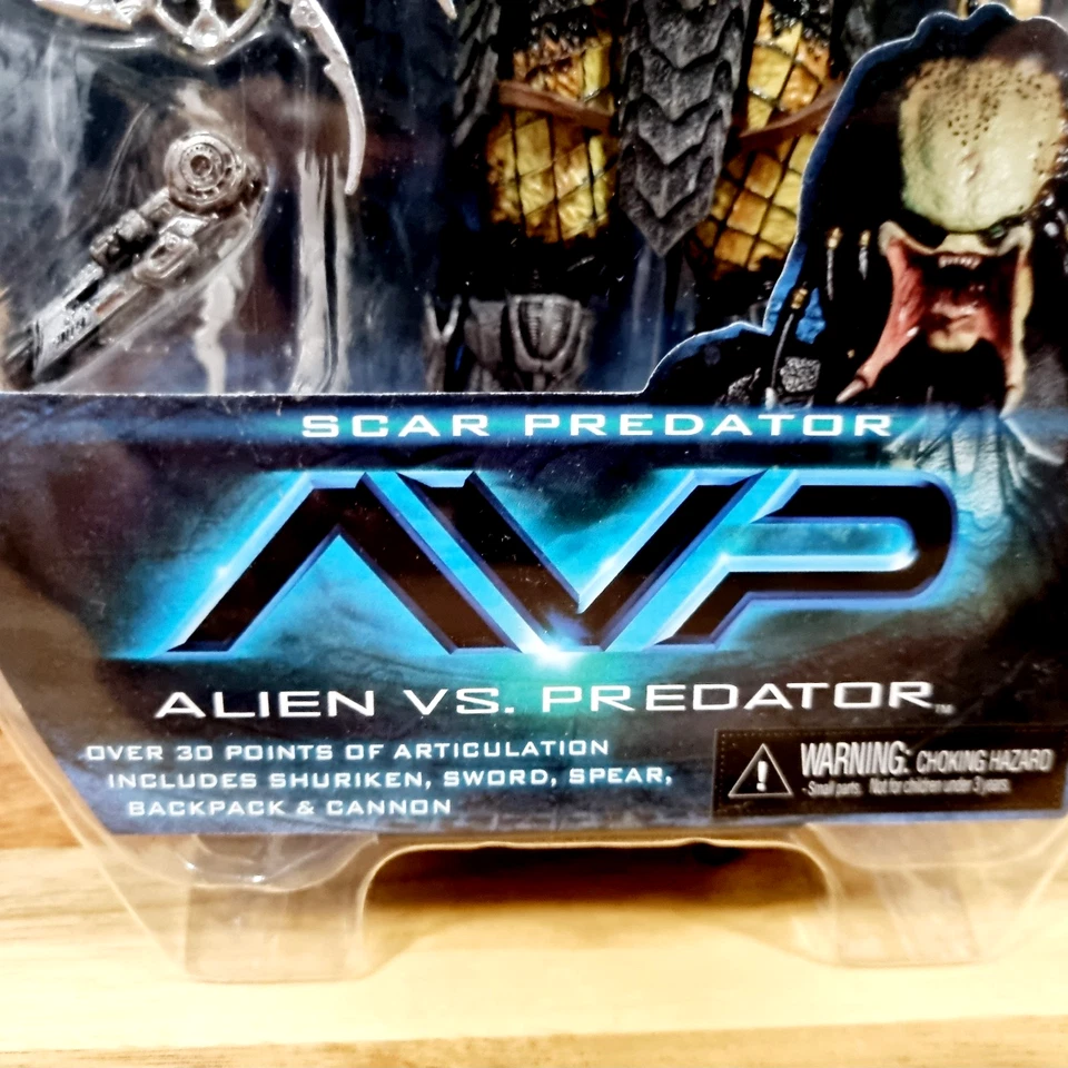 NECA Alien vs Predator AVP Scar Predator Action Figure Boxed Reel Toys - image 4 of 4