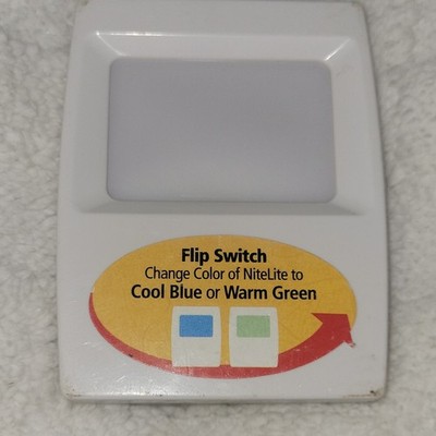 AmerTac Color Changing Night Light Plug-In Model 71381 Blue or Green
