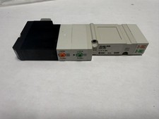 SMC SV1A00-5FUD / SV1A005FU Dual port air solenoid (New unused condition)