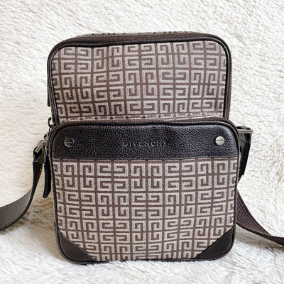 【関税＆送料込み】Givenchy Shoulder bags Women's Designer Shoulder Bags | GIVENCHY US
