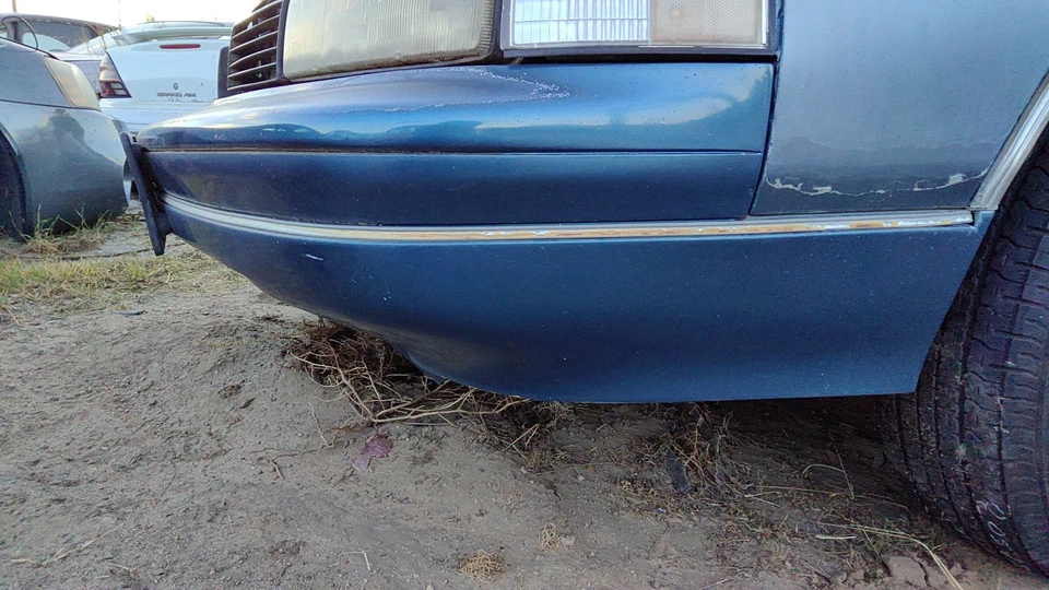 1988 - 1991 Olds Cutlass Cierra 前保险杠盖组件 Oem 蓝色 10091209 — 第 3/4 张图片