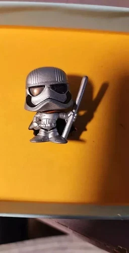 Star Wars Doorables  series 1,2,3 & 4 Plus NEON & Pixel Perfect , Remember When
