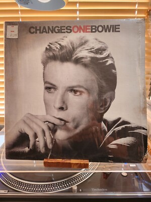 David Bowie, ChangesOneBowie, 1970's RCA Stereo Comp., AQL1-1732, VG+/VG