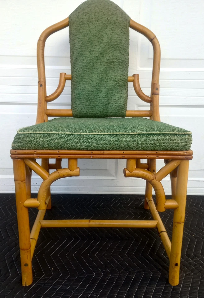 Silla antigua de bambú calado Foto 2 de 4