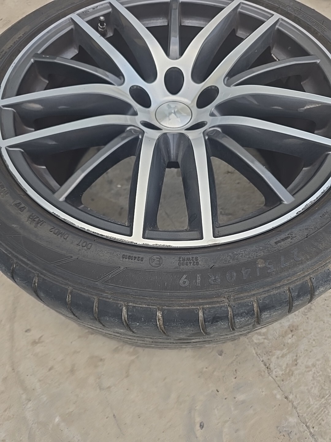 14-17 Maserati Ghibli Rear Right / Left Side Wheel Tire Rim 10Jx19H2 ET40 OEM