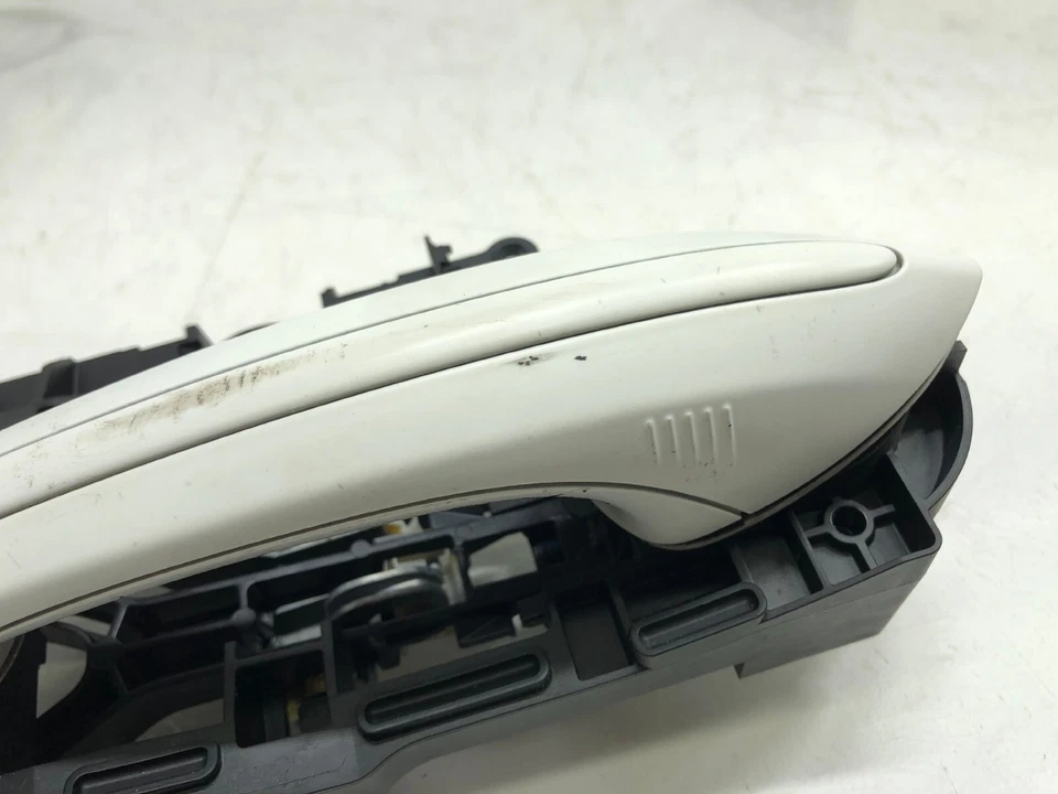 BMW 640i F06 2012-2018 pasajero derecho manija de puerta exterior trasera fabricante de equipos originales. Foto 4 de 4