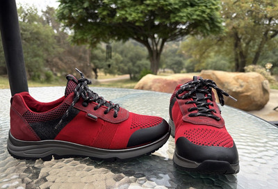 ara Women's Taryn Fusion4 Red Waterproof Lace Up Gore Tex Sneakers Womens Sz 7.5