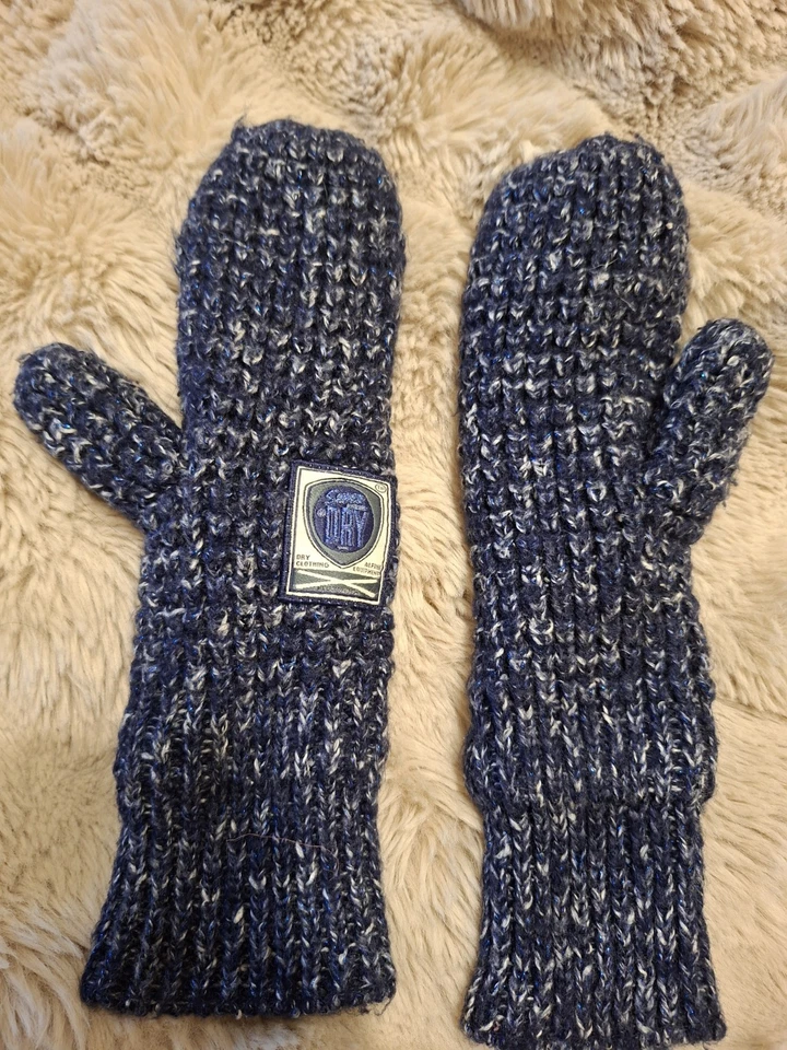 Superdry Lined Navy And White Mixed Yarn With Blue Metallic Threads Throughout - Image 3 of 4