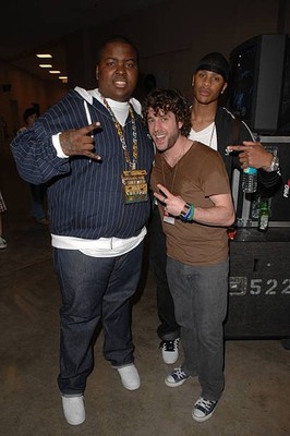 Rapper Sean Kingston and singer Elliott Yamin pose backstage at th- Old Photo