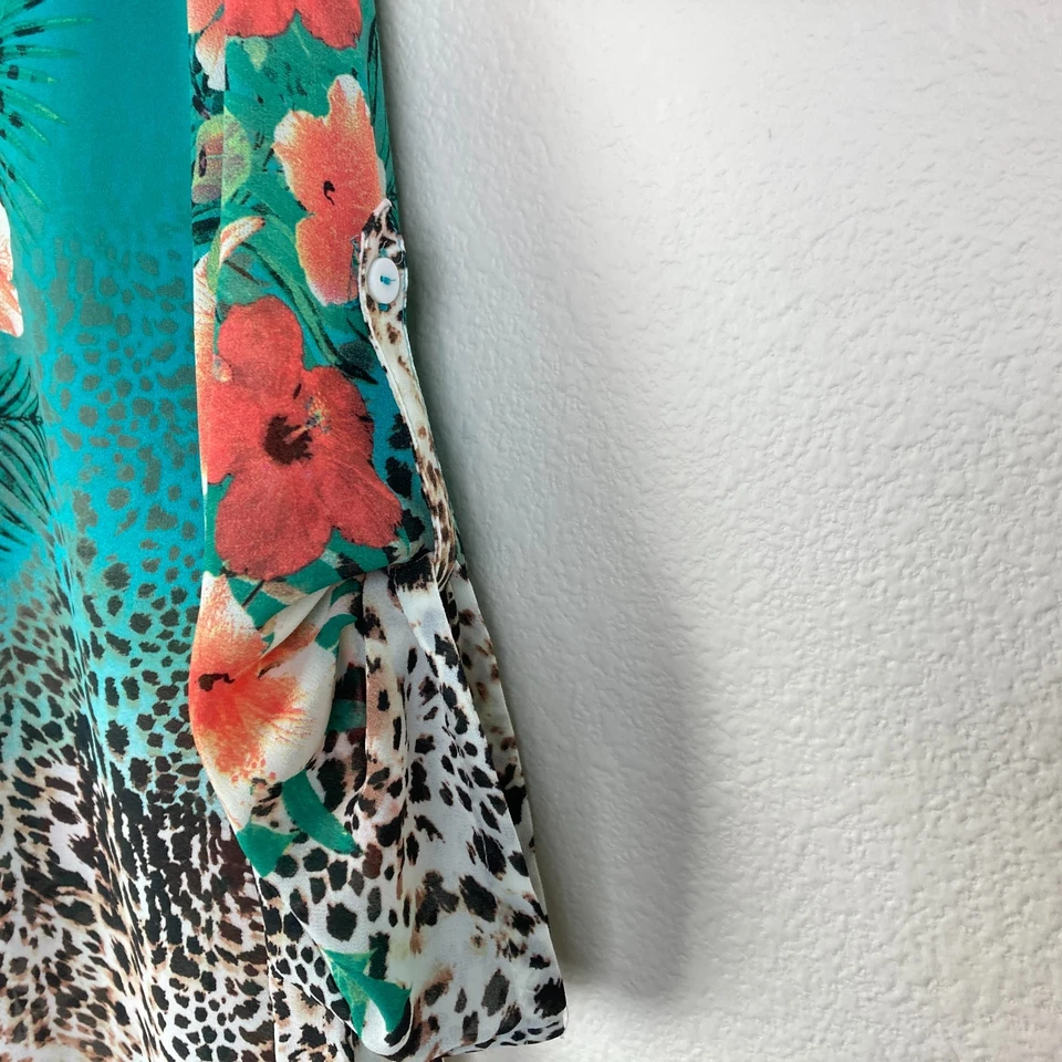 Blusa Popover Transparente Suave Surroundings Talla PS Verde Floral Animal Tropical Foto 3 de 4