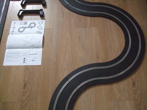 MINI CHALLENGE SCALEXTRIC SET. - Bild 7 von 16