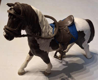Schleich Black & White Pinto Horse Plastic Figurine w/ Saddle & Bridle