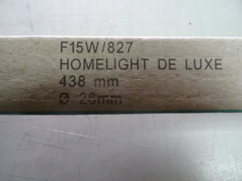 SYLVANIA 0001850 F15W/827 LUXLINE PLUS Fluorescent Tube 10 Pack - Image 4 of 4