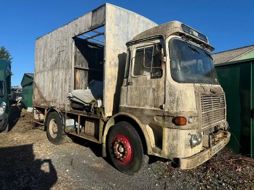 ERF   A SERIES  Fairground Lorry  reg as a tractor - Picture 2 of 7