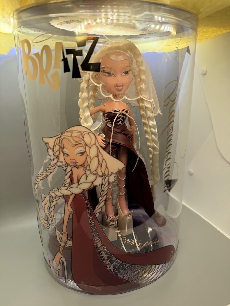 Bratz 2025 Limited Edition Bratzaversary Jade Collector Doll IN