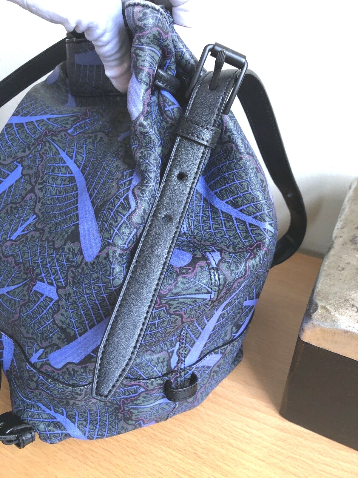 OPENING CEREMONY IZZY LEAF BACKPACK LEATHER MEDIUM - image 7