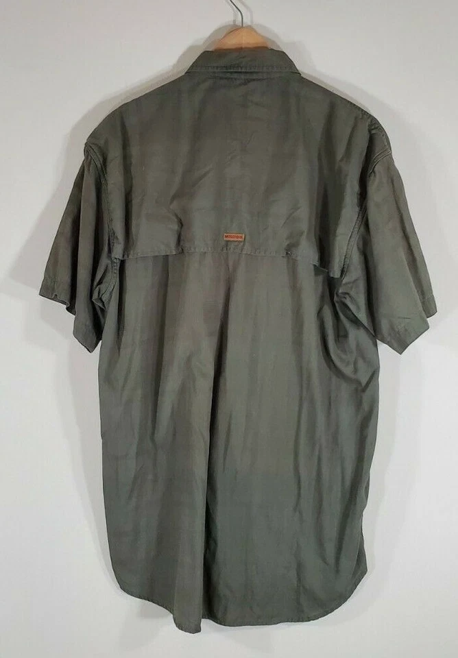 Mossy Oak Size L Green Short Sleeve Mens Button-up shirt - Image 4 of 4