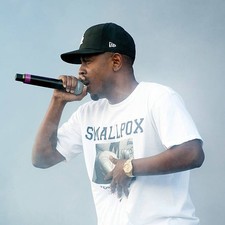 Kendrick Lamar performs at Lollapalooza 2013 at Grant Park on Augu- Old Photo 4