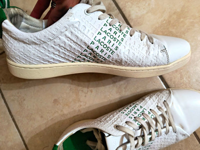 Lacoste CarnabybMen s Leather Low Top Lace-Up Sneaker Wh/Gr US 10.5 EU 44