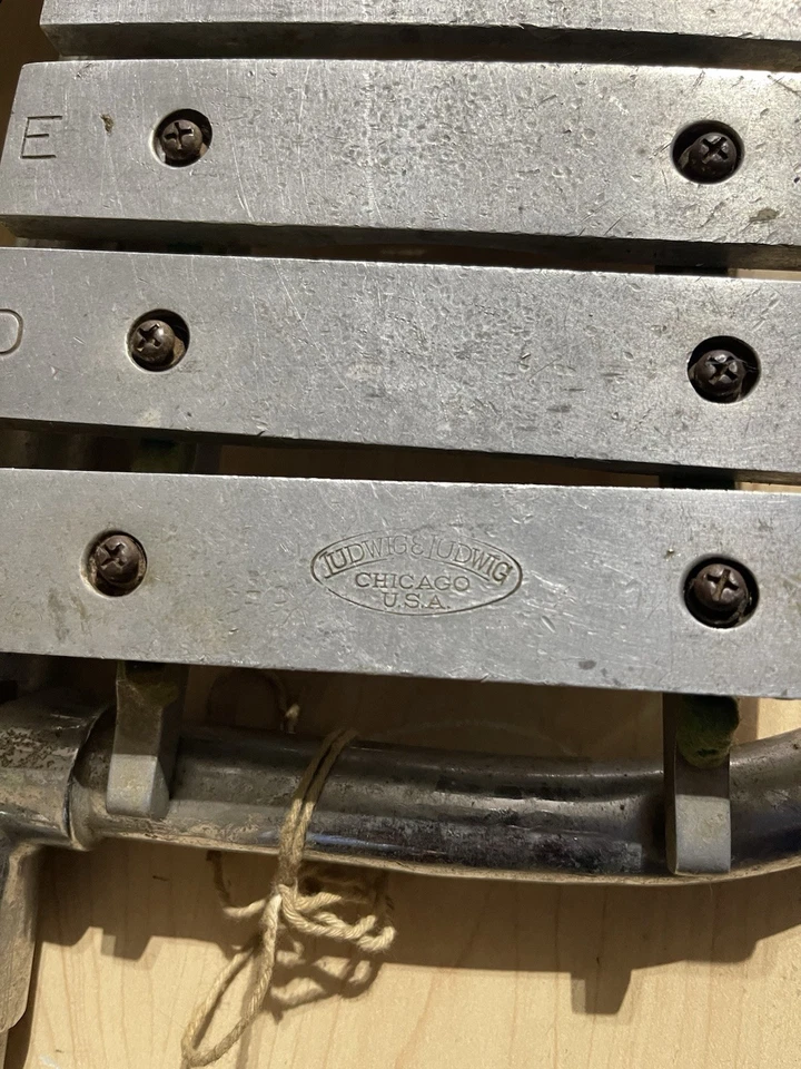 Vintage Ludwig Bell Lyra Glockenspiel 22 teclas (3 barras están fuera de sintonía) por favor leer Foto 4 de 4