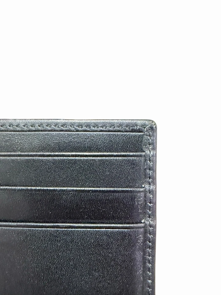 Porta-Cartões Gucci Preto GG Monograma Lona Bi-Fold - Compacto (4x3 Polegadas) - Imagem 4 de 4