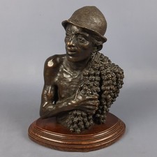 Antica Scultura Bronzo Busto Contadino Con Grappoli d’Uva Base Legno Fine ‘800