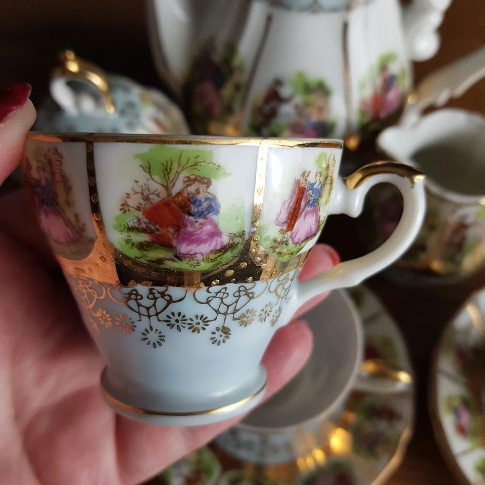 Old mocha coffee service porcelain love motifs Fragonard 6 people Bavaria - Image 3 of 4