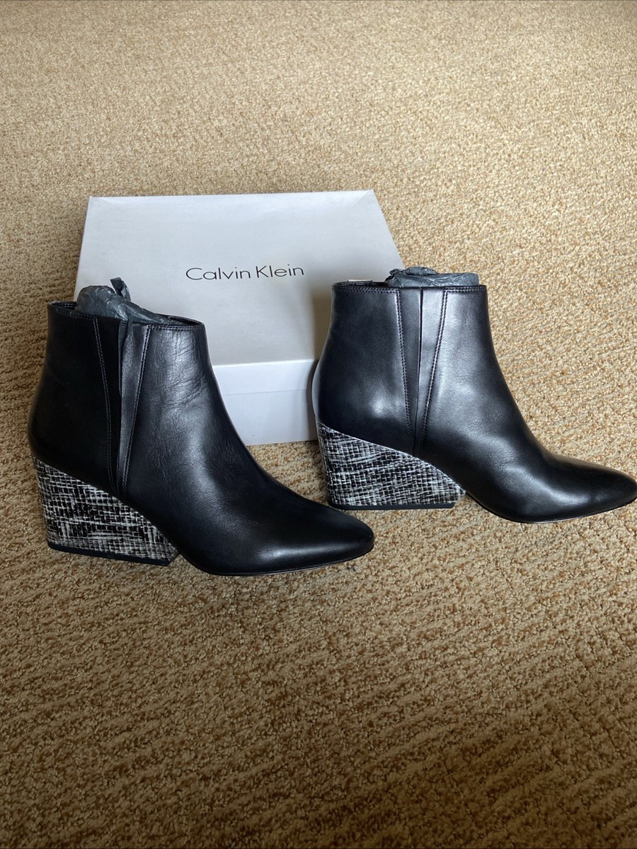 Calvin Klein Celine Black Leather Ankle Boot 34E6015-LXD Size