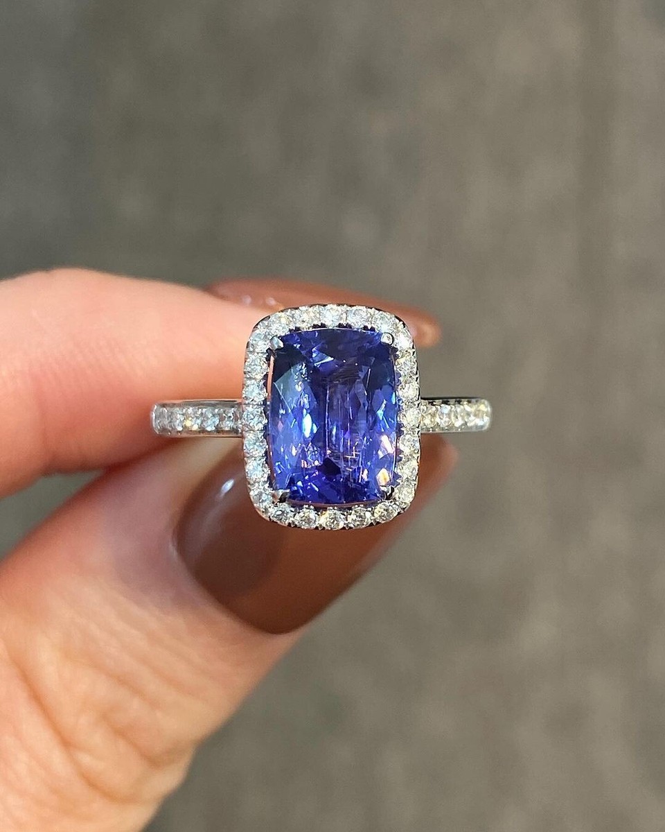 Cushion 2.42 Ct Natural Tanzanite Diamond Engagement Ring