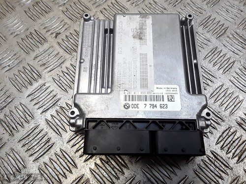 BMW 3er Steuergerät Steuergerät 2000TD 0281011653 7794623 Bj 2005