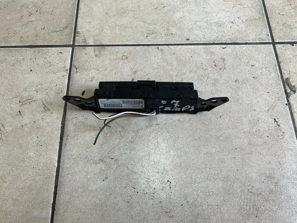 2007 JEEP COMPASS HAZARD SWITCH PANEL ESP OFF OEM 04602721AC - Imagem 3 de 4