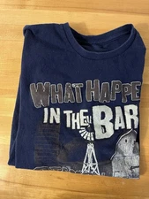 Vintage Y2K What Happens In The Barn Stays In The Barn T-Shirt Farm Humor Size L