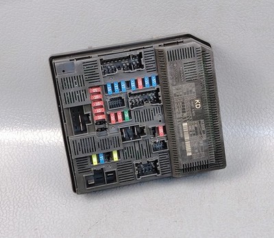 NISSAN IPDM MODULE FUSE BOX NP300 NAVARA FRONTIER D23 284b7-4JW2A 284B74JW2A