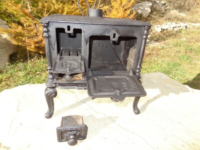 ancienne cuisinière jouet - 3 (Défectueux) à Vuiteboeuf pour CHF 57