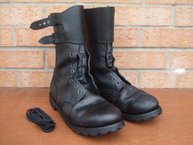 chaussures militaires