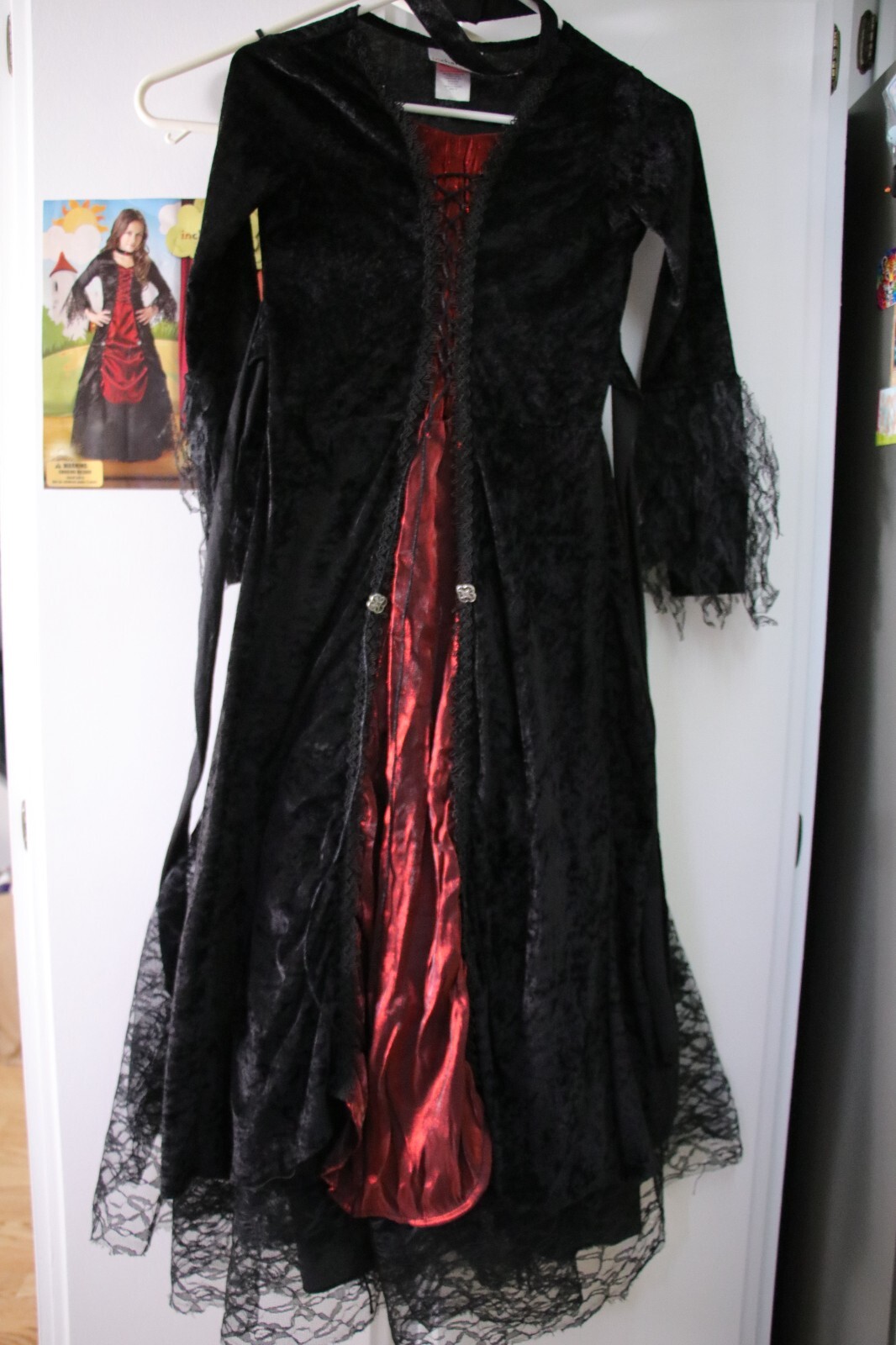 In Character Gothic Vampira Vampire Costume Dress Child Size 12 Black Red