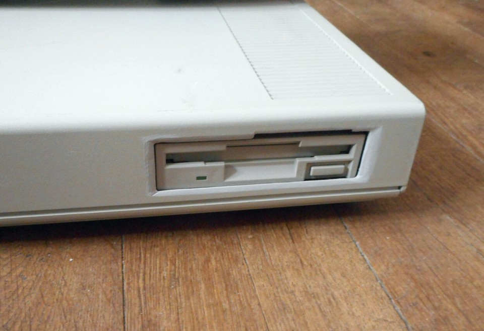 Atari MEGA ST 2 TOS 1.04 / BLITTER, FALCON 030 drive, EIFFEL CARD + ps2 ...