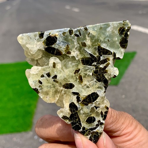 134G Natürlicher Grüner Turmalin mit Quarzkristall Cluster Mineral Präparat - Bild 15 von 18