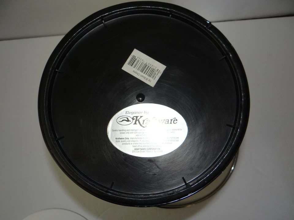 Cepillo cubo de hielo Kraftware vintage cromo y negro tapa transparente 3 cuartos Foto 4 de 4