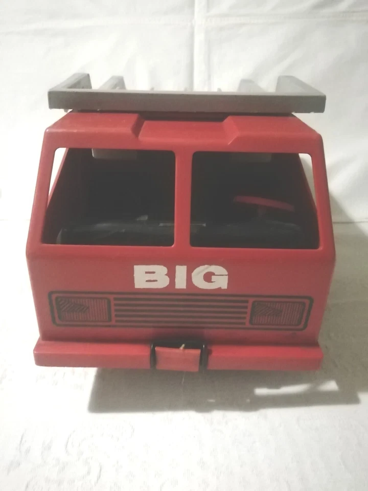 CAMION  CASSONE  RIBALTABILE    IN  PLASTICA   MADE IN WEST GERMANY  SCALA 1:10 - Immagine 3 di 4