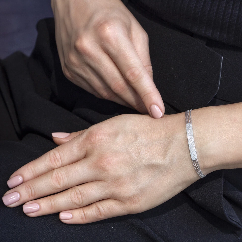 Brazalete de identificación con barra de diamantes de oro blanco de 14 quilates conjunto de pavé de cadena múltiple natural de 0,39 quilates Foto 4 de 4