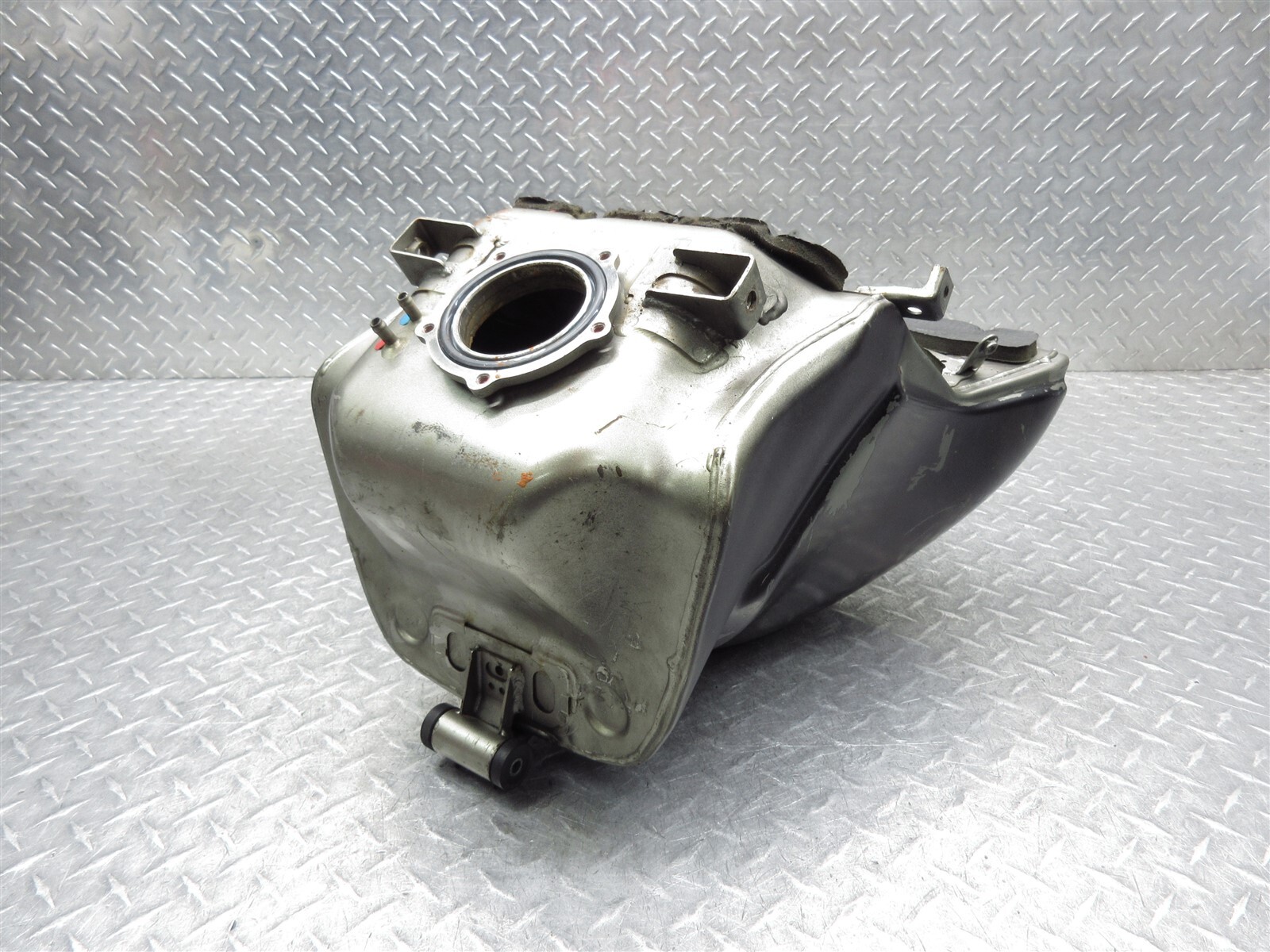 2005 0506 Kawasaki ZX6R Ninja 636 ZX636 Fuel Gas Petrol Tank Reservoir
