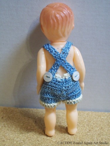 Niño Muñeca Ojos Dormidos Hecho a Mano Ganchillo Pantalones Cortos Gorra Hong Kong Plástico Duro De Colección - Imagen 3 de 11