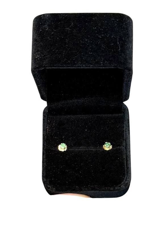 14k Yellow Gold Natural Emerald Prong-Set Stud Earrings Butterfly Back Pair