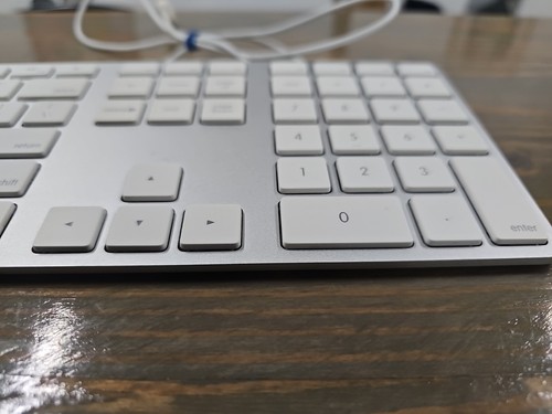 Apple A1243 Wired Standard USB Keyboard Japanese w/Numeric Keypad White - Works - Picture 4 of 18