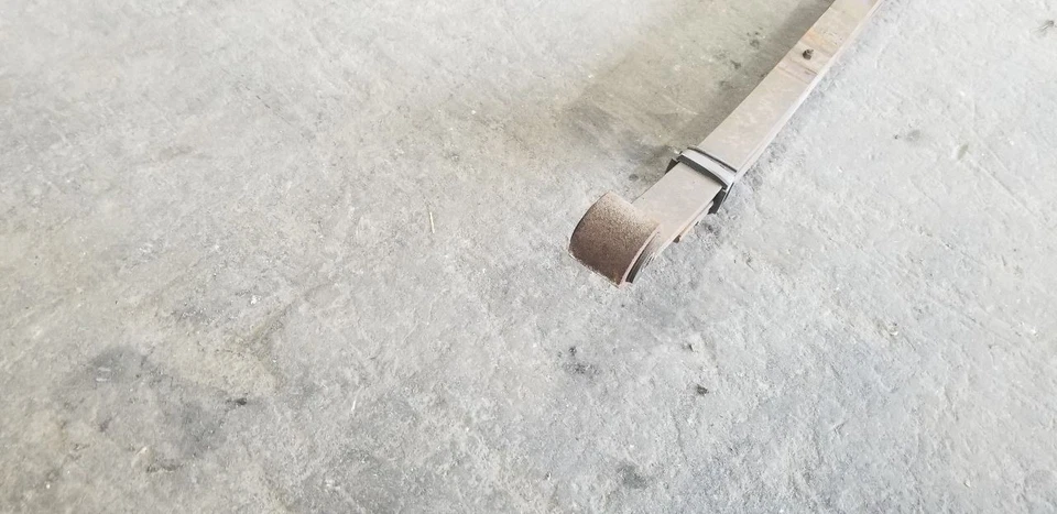 93 GMC G2500 VANDURA HOJA RESORTE CONDUCTOR TRASERO IZQUIERDO Foto 4 de 4