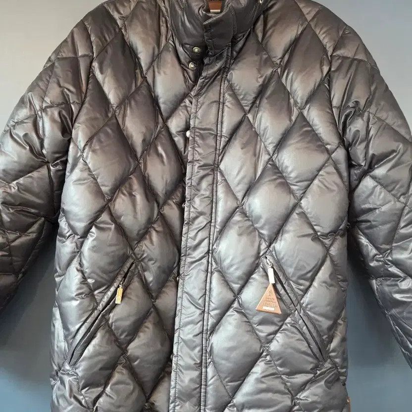 Moncler Women's Padded Coat with Elegant Tone-On-Tone Design thumbnail 3