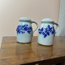 Salmon Falls Stoneware Berry Vine SET of Salt & Pepper shakers